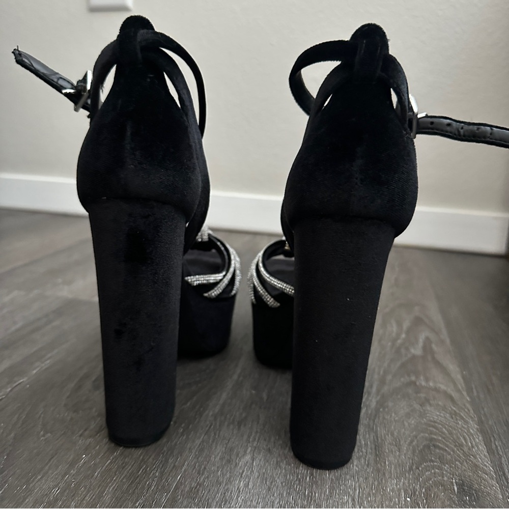 NWOB Gianni Bini Anissa black velvet rhinestone knot platform square toe heels - Picture 7 of 7